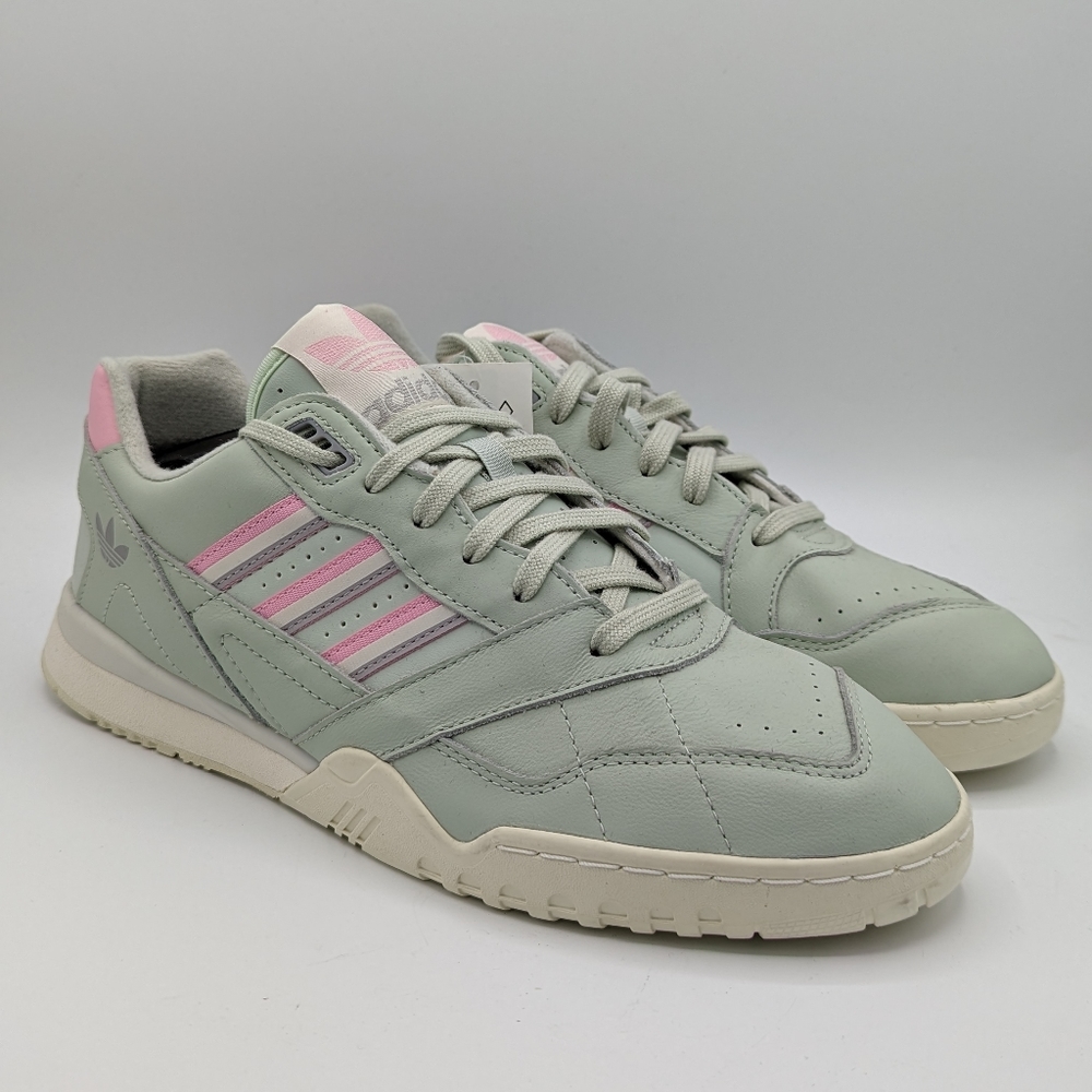 NEW Mens Adidas A.R. Trainer Linen Green Sneaker Shoes D98156 Size 9